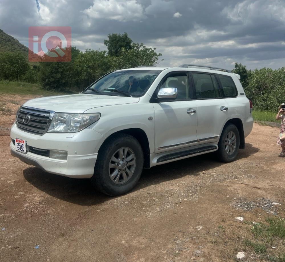 تويوتا لاندكروزر